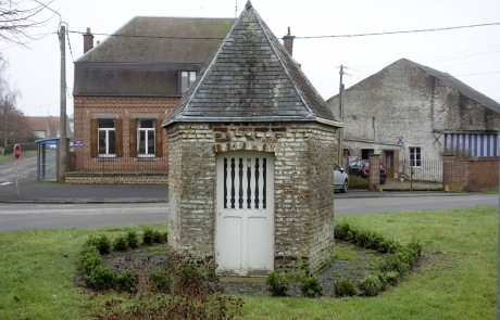 Chapelle N.D de Grâce (1831). Place Jeanne d'Arc