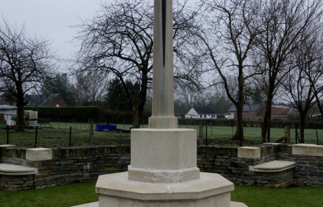 Croix - cimetière des anglais